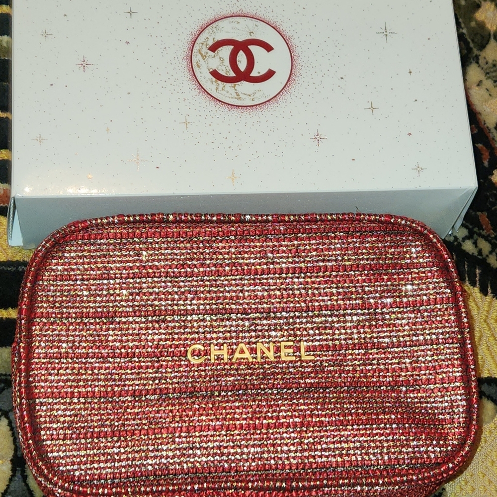 Chanel cosmetic bag